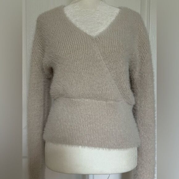 Pink Rose Women's Cream Tan  Wrap Around Fuzzy Soft Sweater Size Large - Picture 3 of 11